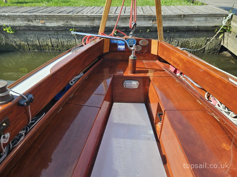 1953 Grebe River Cruiser Class #274