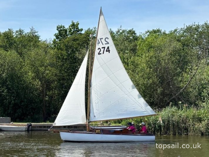 1953 Grebe River Cruiser Class #274