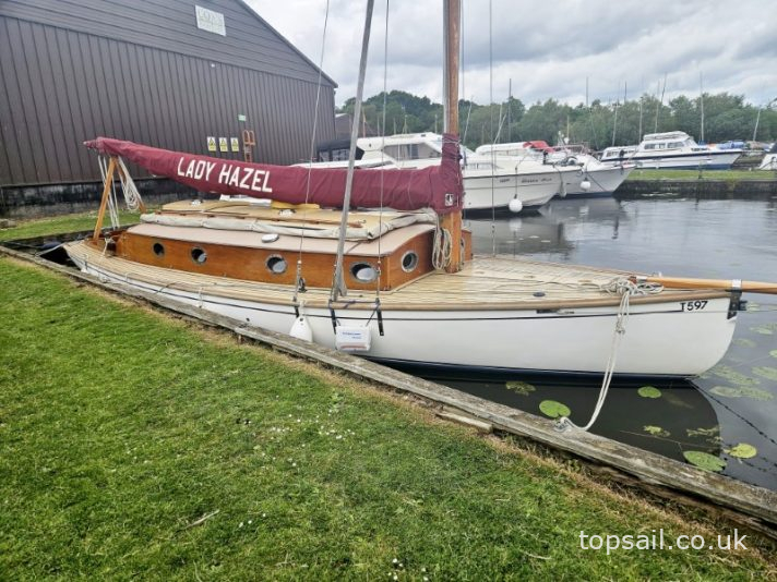 1993 Farrington 30 RCC #322 (GRP Hull)