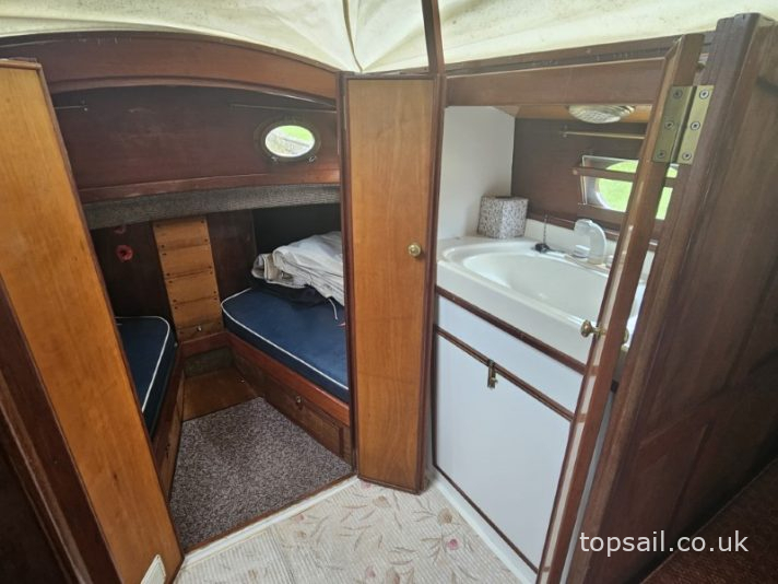 1993 Farrington 30 RCC #322 (GRP Hull)