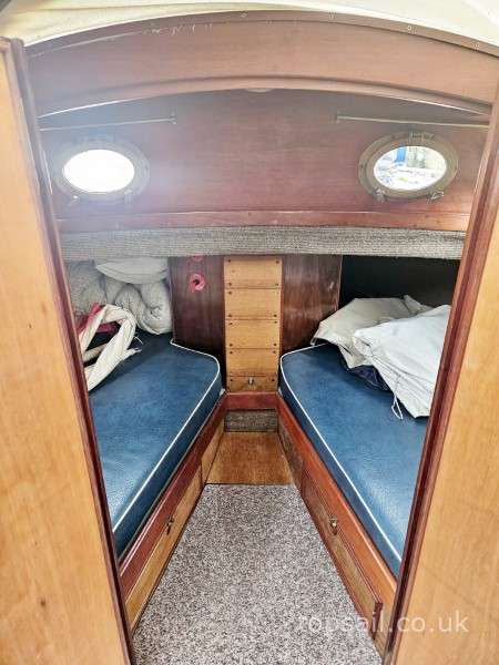 1993 Farrington 30 RCC #322 (GRP Hull)