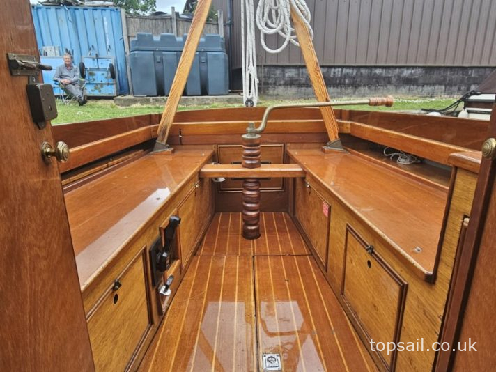 1993 Farrington 30 RCC #322 (GRP Hull)