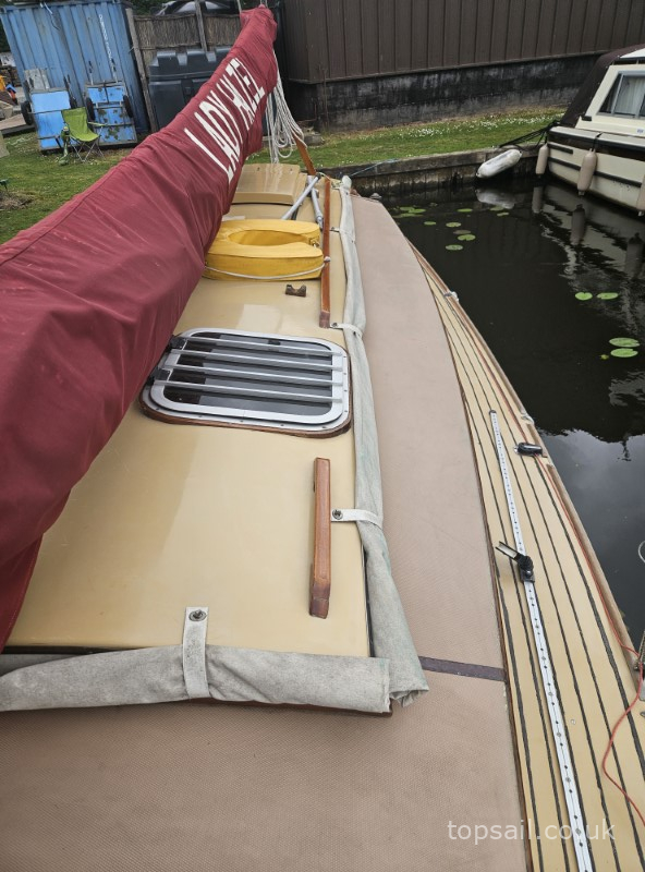 1993 Farrington 30 RCC #322 (GRP Hull)