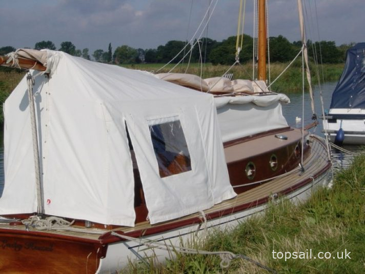 1993 Farrington 30 RCC #322 (GRP Hull)
