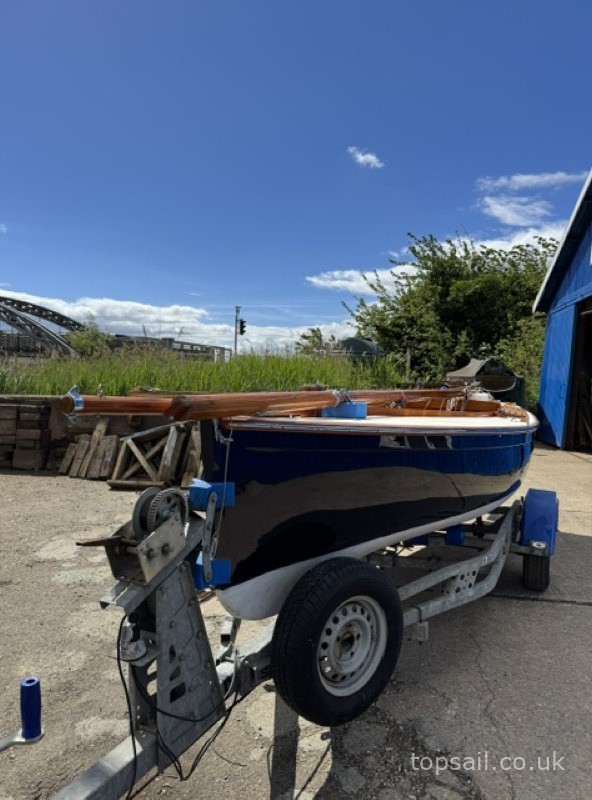 2013 Salterns Tela GRP Day Sailer (with Trailer)