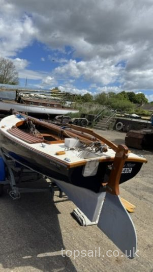 2013 Salterns Tela GRP Day Sailer (with Trailer)
