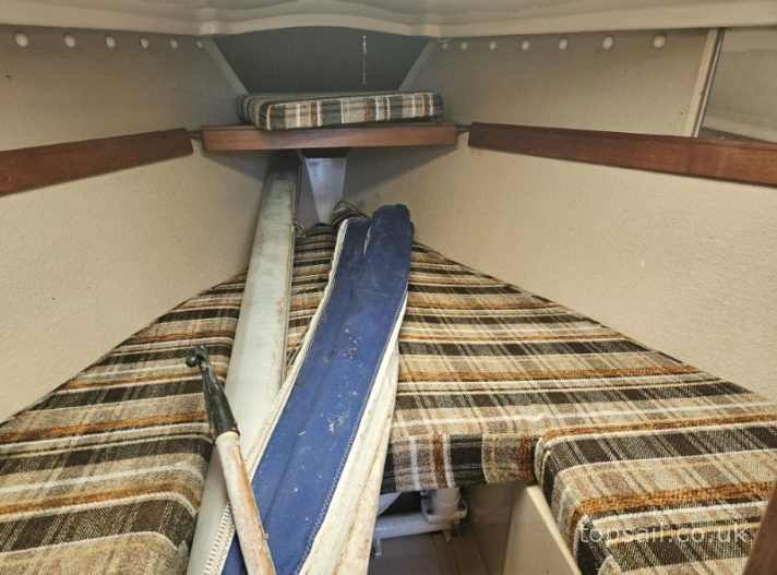 Pegasus 700 (Bilge/Twin Keel)