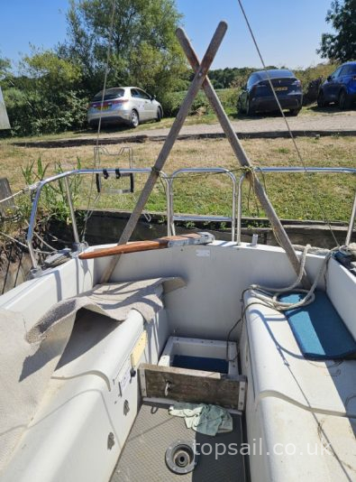 Pegasus 700 (Bilge/Twin Keel)