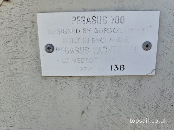 Pegasus 700 (Bilge/Twin Keel)