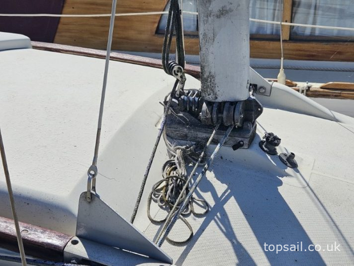 Pegasus 700 (Bilge/Twin Keel)