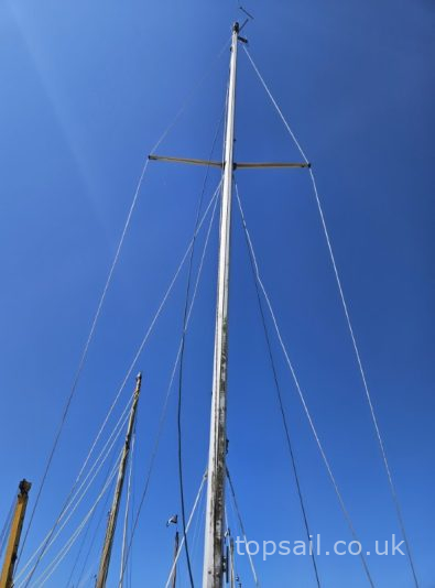 Pegasus 700 (Bilge/Twin Keel)