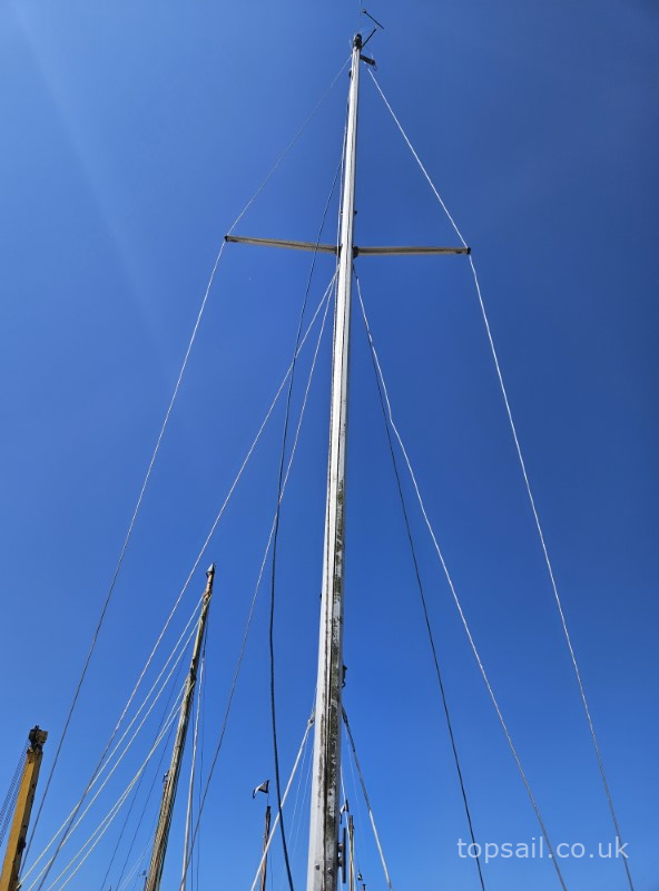 Pegasus 700 (Bilge/Twin Keel)