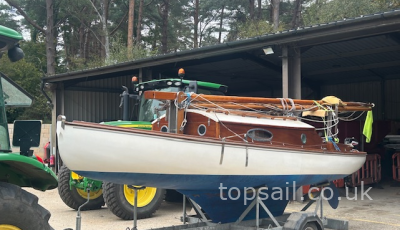 1980 Thurne Restricted Class Cabin Cruiser (GRP Hull) Trailer Included