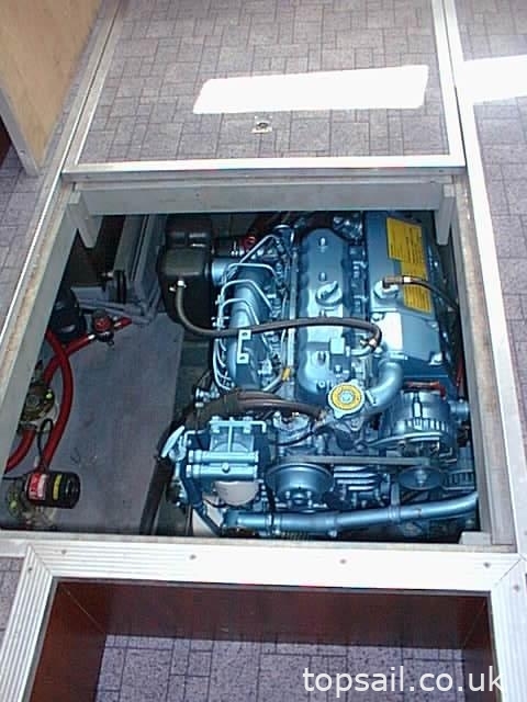 1994 Sheerline 35/Sheerline 1070 Centre Cockpit Motor Cruiser