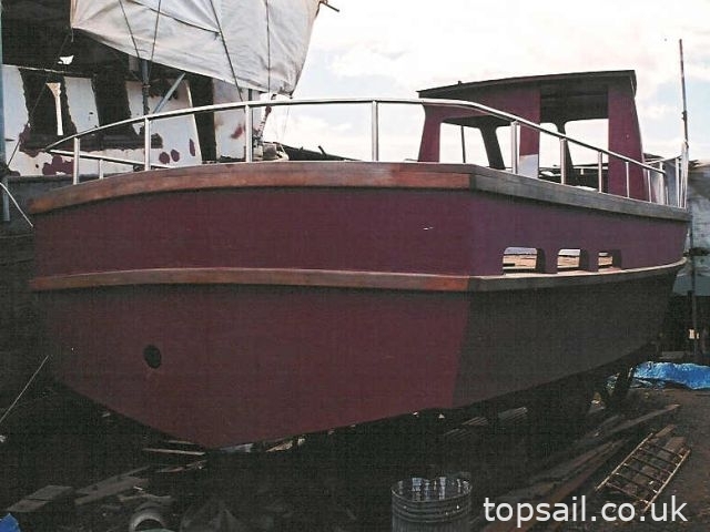 2000 Roberts Coastworker 30