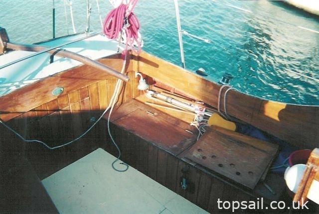 1986 Finesse 27