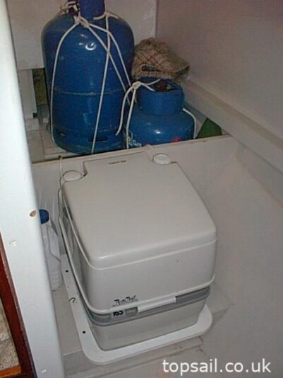 1995 Roberts Spray 38