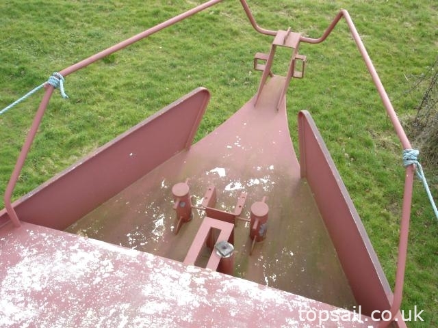 1983 Roberts Spray 28 (incomplete)