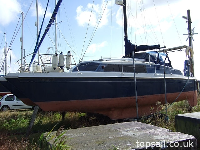 1986 Prout Quest 33 Catamaran