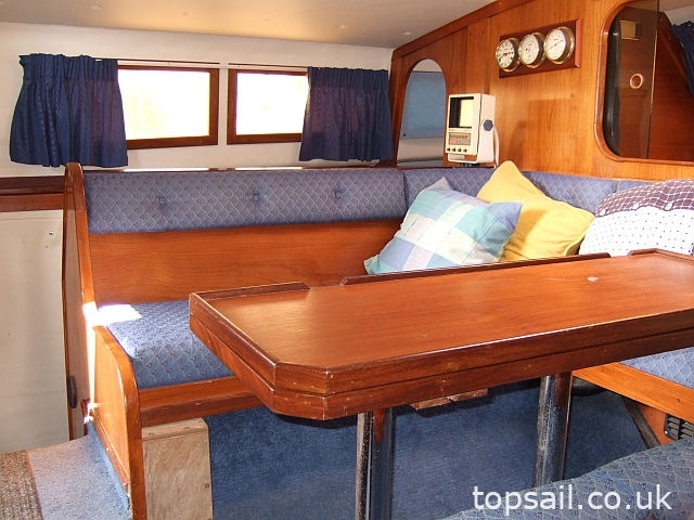 1986 Prout Quest 33 Catamaran