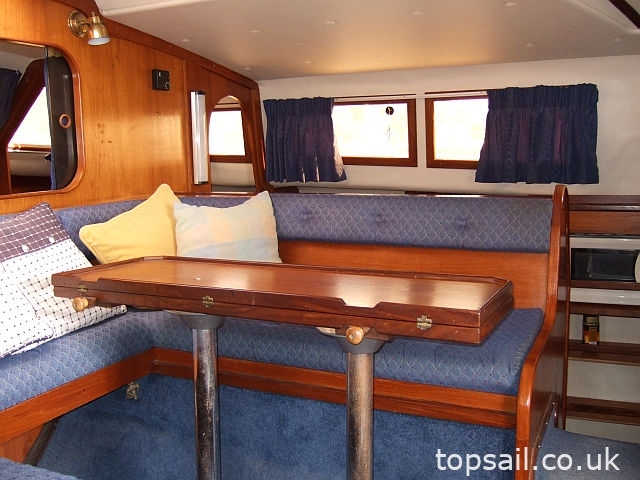 1986 Prout Quest 33 Catamaran