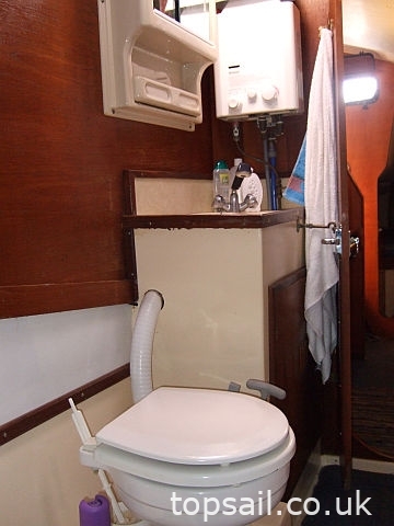 1986 Prout Quest 33 Catamaran
