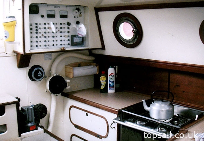 1990 Roberts Spray 33