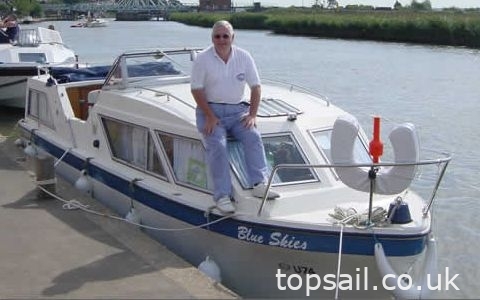1988 Viking 26 Narrow Beam Centre Cockpit