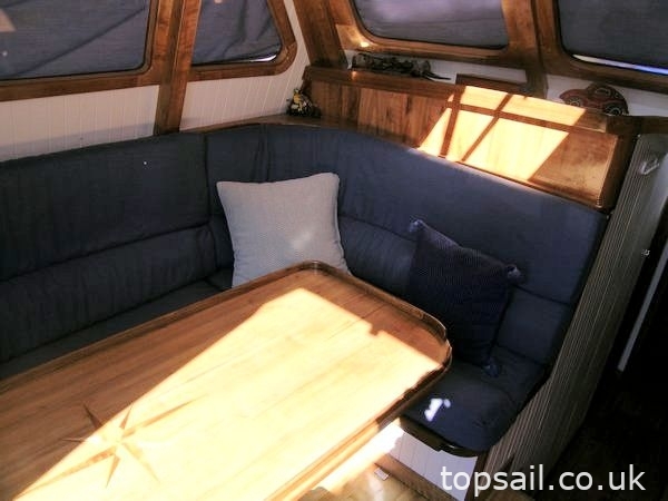 1986 Roberts 45 Deck Saloon