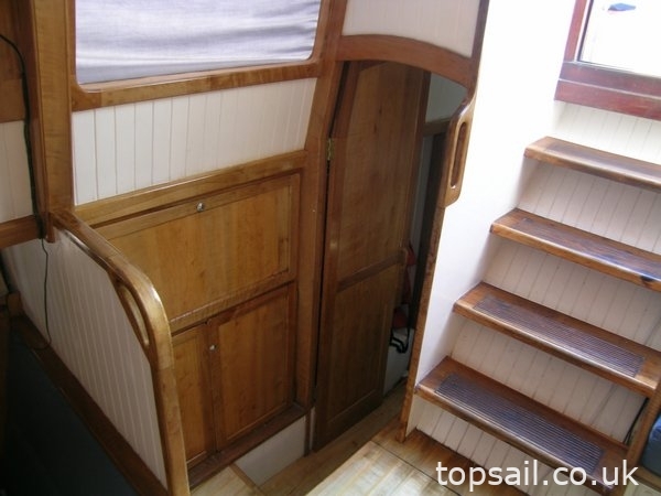 1986 Roberts 45 Deck Saloon