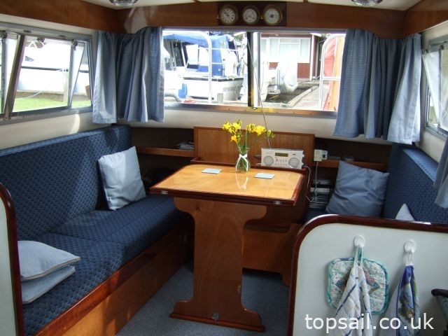 1972 Broom Skipper 30 Centre Cockpit