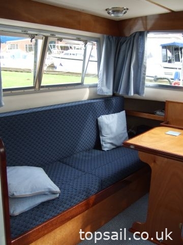 1972 Broom Skipper 30 Centre Cockpit