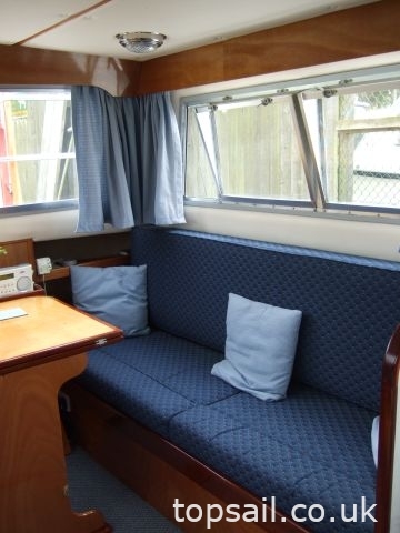 1972 Broom Skipper 30 Centre Cockpit