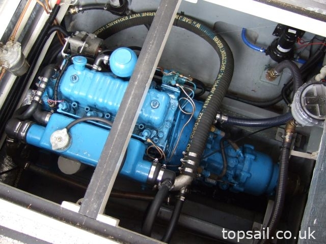 1972 Broom Skipper 30 Centre Cockpit