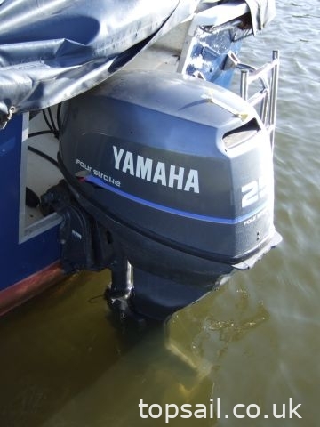 1987 Hardy Navigator 18