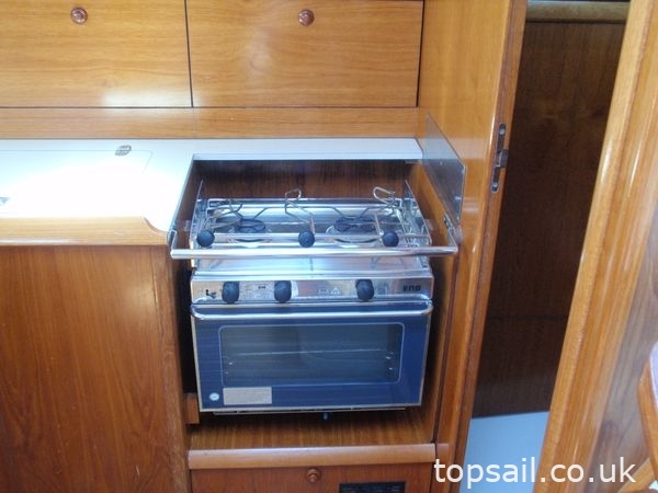 2003 Jeanneau Sun Odyssey 37