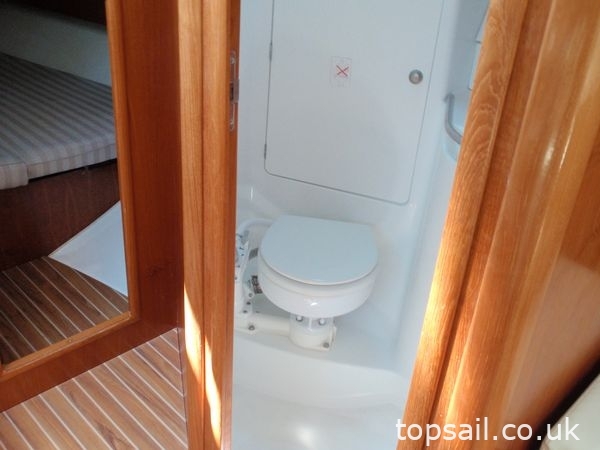 2003 Jeanneau Sun Odyssey 37