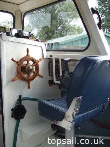 1989 Hardy Navigator 18