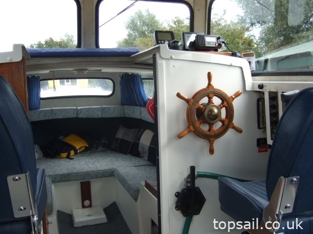 1989 Hardy Navigator 18
