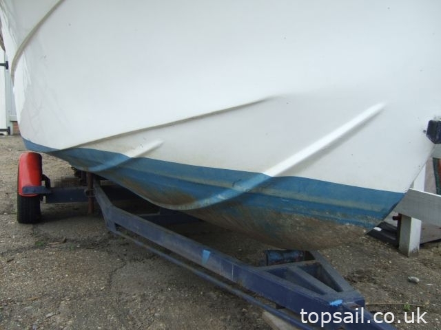 Two Berth Motor Cruiser