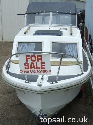 Two Berth Motor Cruiser