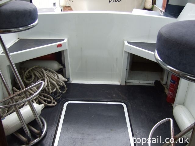 Two Berth Motor Cruiser