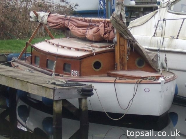 1939 Moore’s Reedling Class River Cruiser