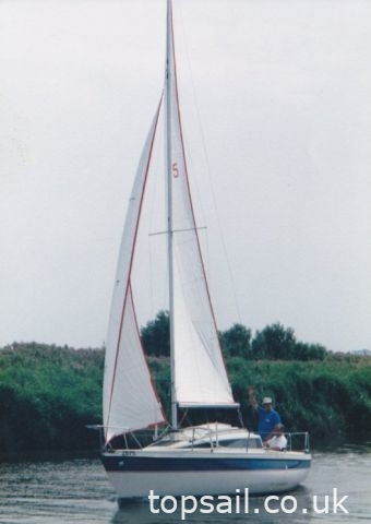 1985 Pegasus 700