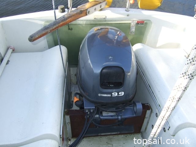 1989 Pegasus 700
