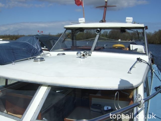 1974 Seamaster 30 Centre Cockpit