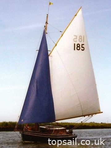 1952 Woods Gay Lady Class River Cruiser