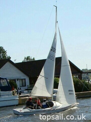 1990 Yeoman Keelboat