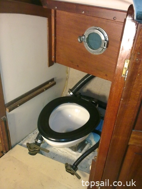 1981 Thurne Restricted Class Sailing Cruiser