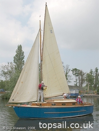 2004 Gunter Rigged Broads Sailing Cruiser